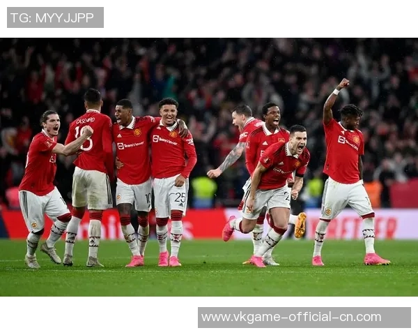 足总杯精彩对决里昂大胜曼联五球逆转引发全场狂欢